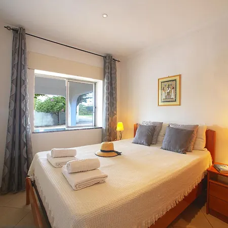 Quinta Girassol-5 By Interhome